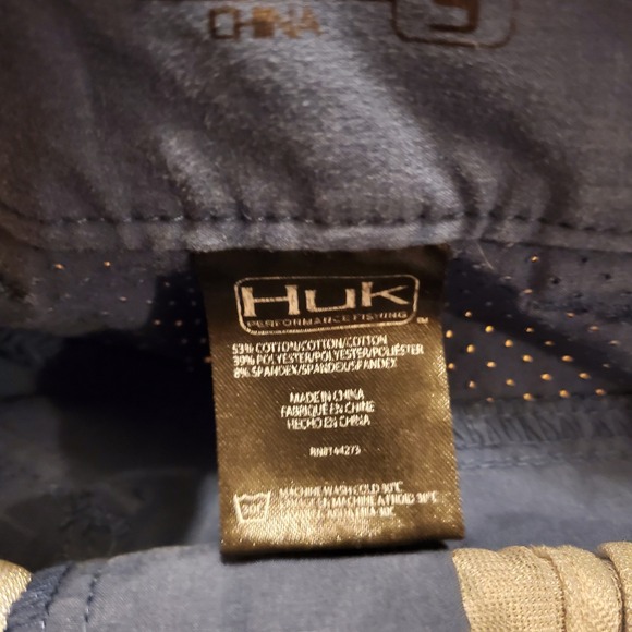 HUK Fishing Shorts Men Small‎ Blue Cargo Zip Pocket Outdoors Performance - Picture 5 of 7